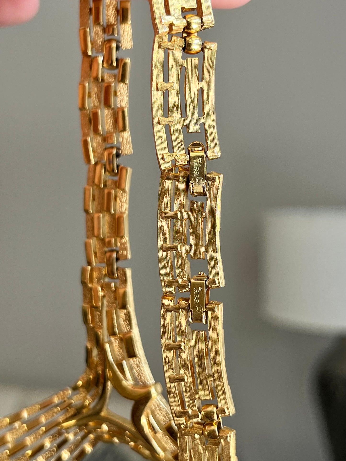 Vintage Crown Trifari Star Radiant Hollow Tie Y Drop Gold-Tone Necklace