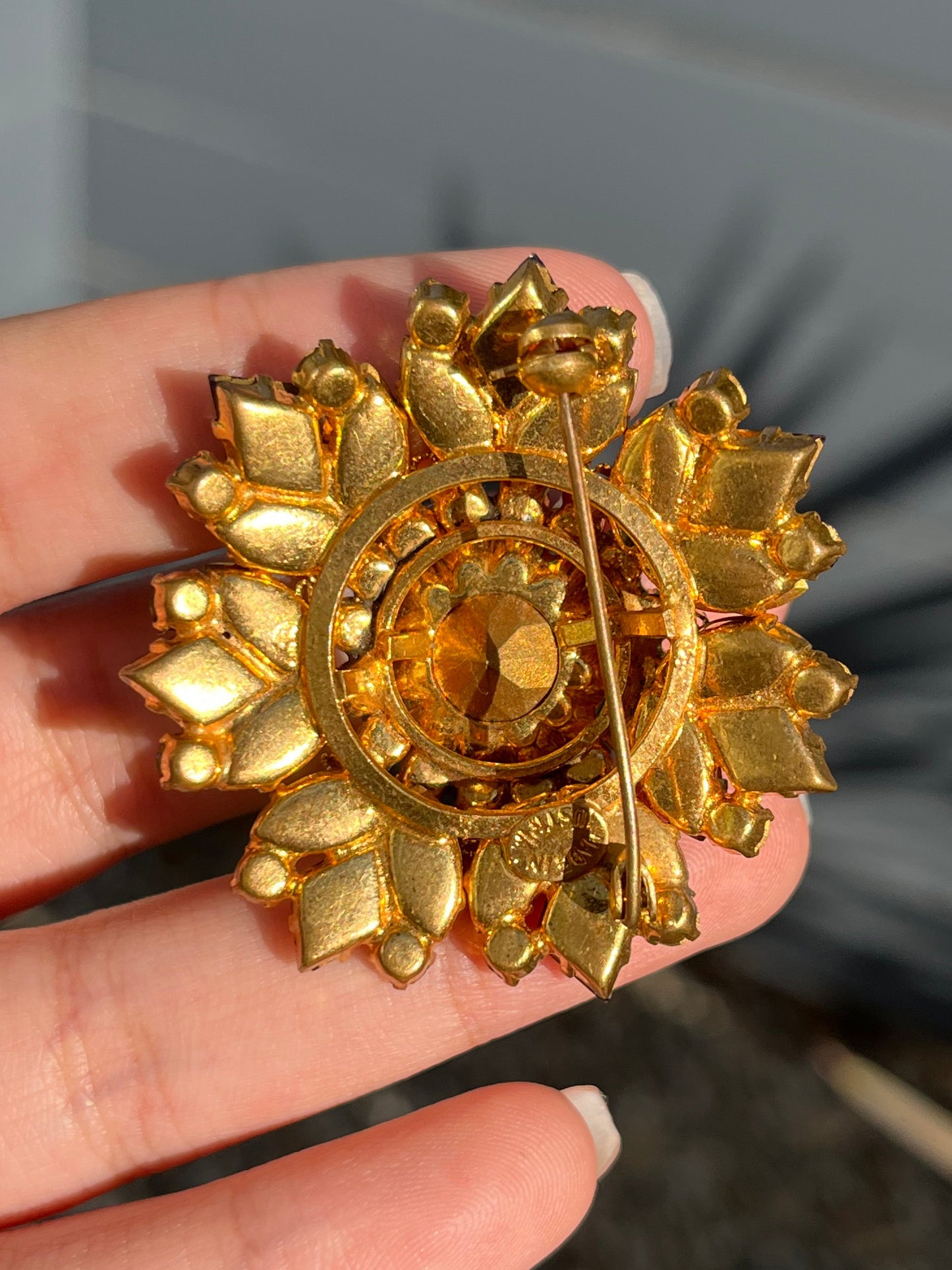 Vintage Made In Austria Blue Purple Rhinestone Prong Set Gold-Plated Filigree Multi-Layered Brooch