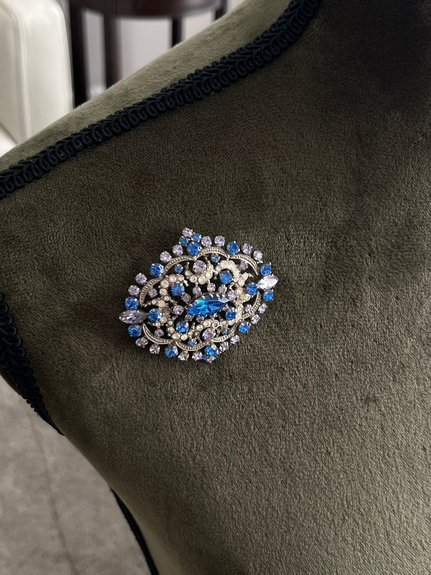 Vintage Made In Austria Blue Purple Clear Rhinestone Silver-Tone Brooch