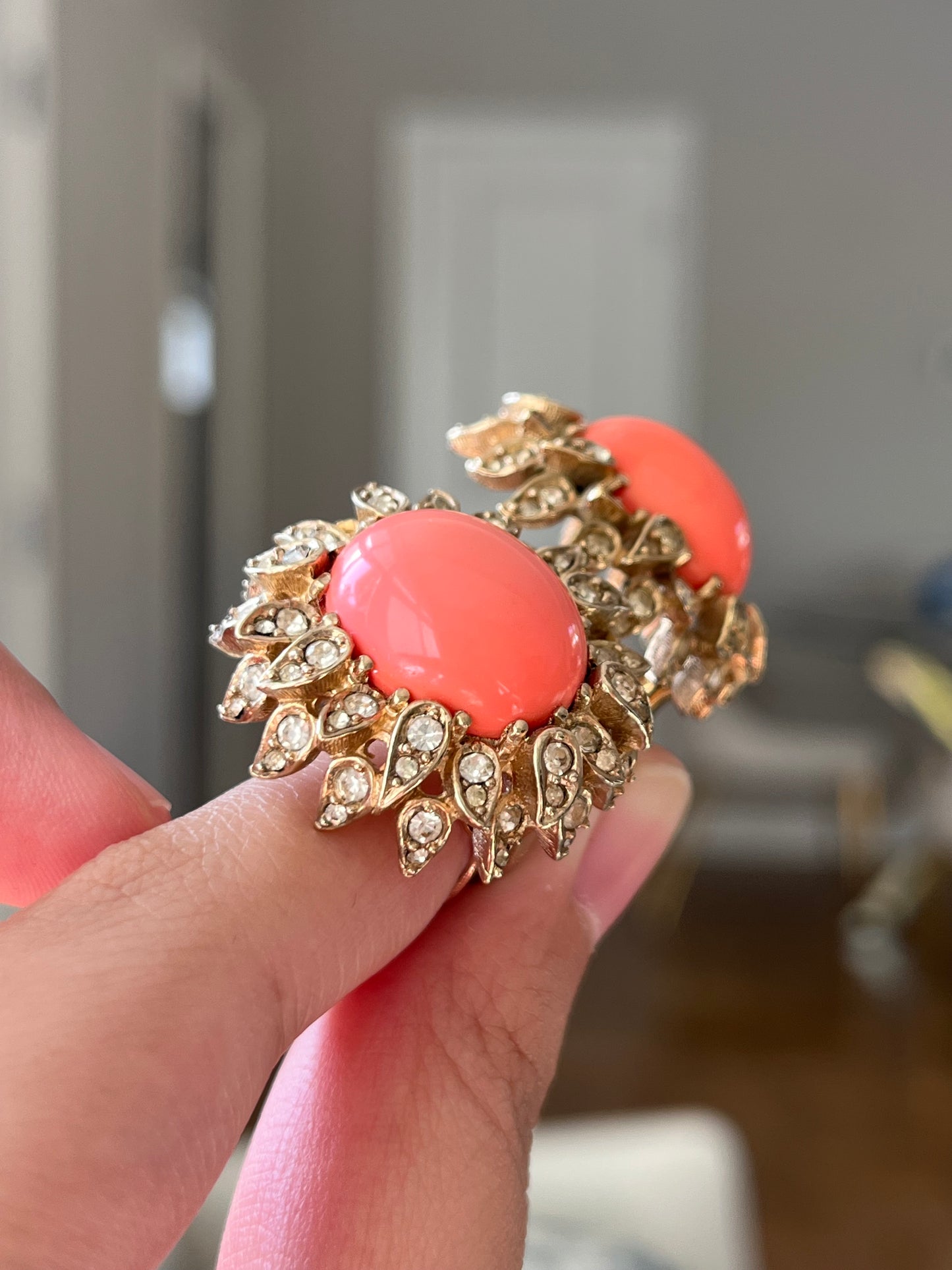 Vintage Ciner Sunflower Oval Coral Pink Poured Glass Cabochon Rhinestone Gold-Tone Clip-On Earrings