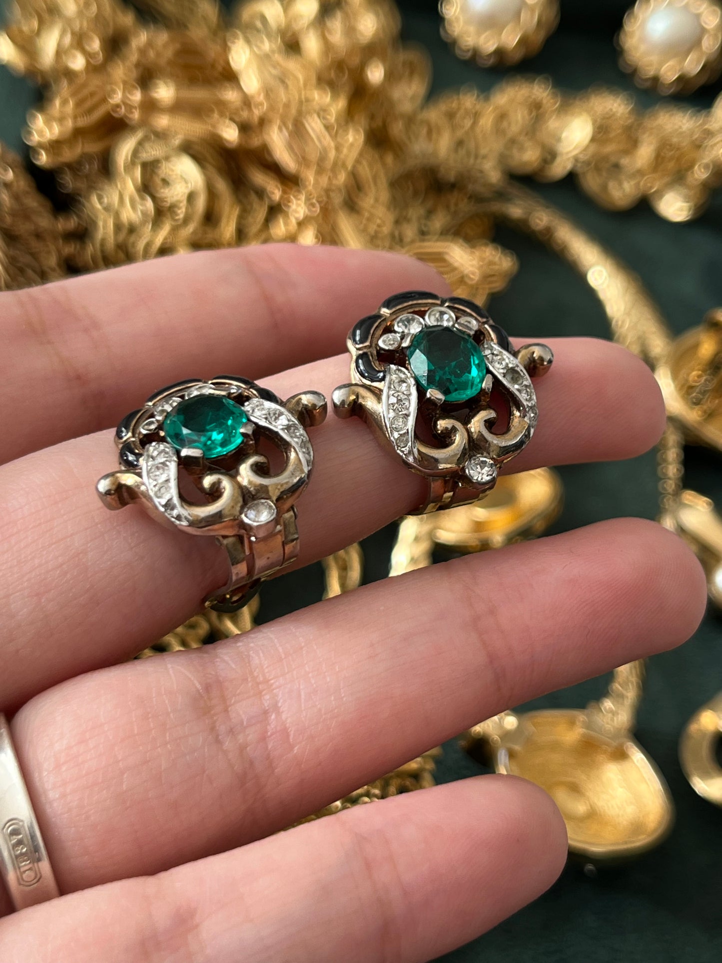 Vintage Trifari “Empress Eugénie” Collection 1940s Oval Topaz Rhinestone Navy Emerald Gold-Tone Clip-On Earrings
