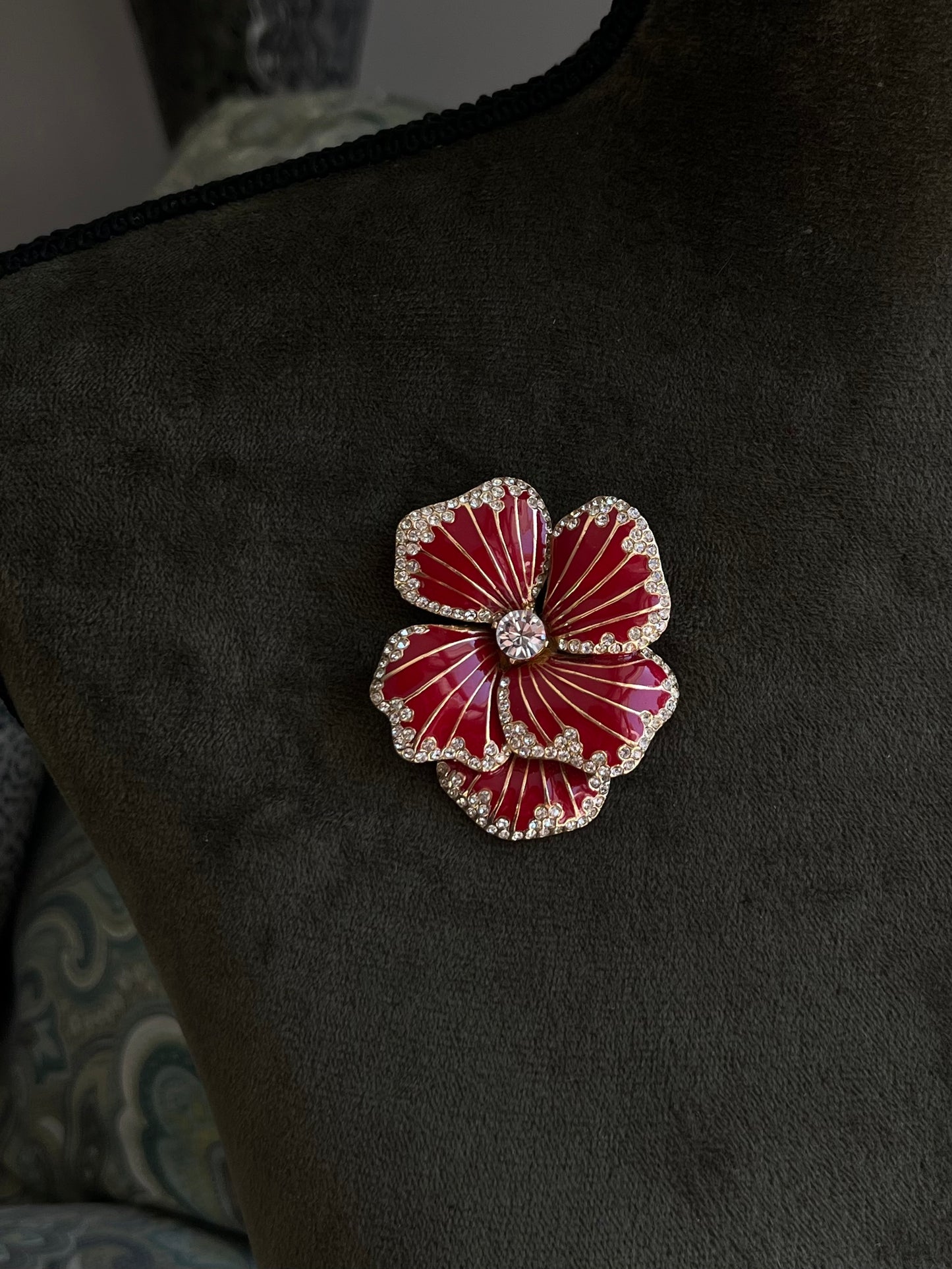 Vintage Ciner Dahlia Flower Red Enamel Rhinestone Edge Stripped Gold-Tone Brooch