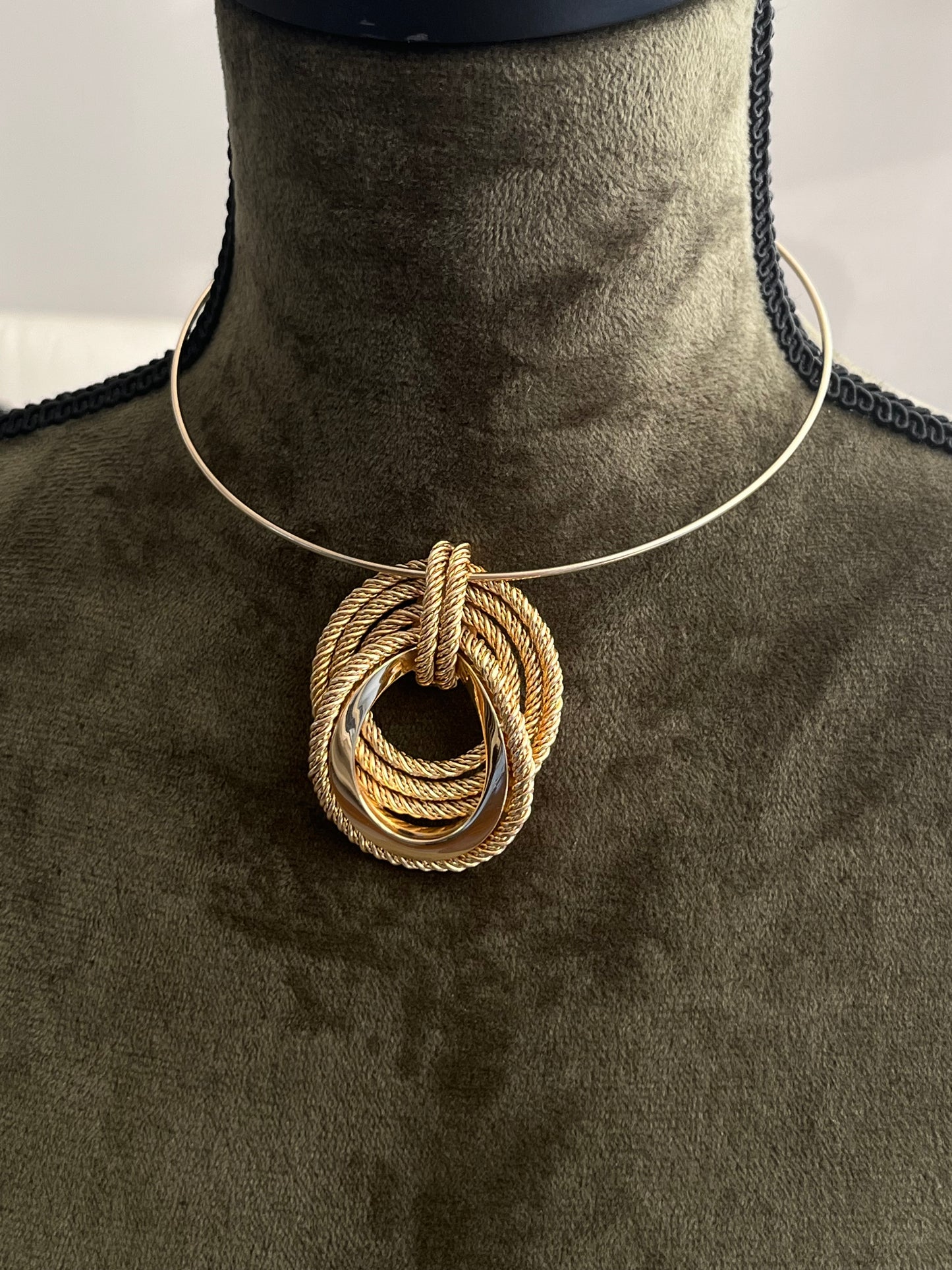 Vintage Grossé (Christian Dior) 1971 "Rope" Collection Layered Braided Knot Gold-Plated Pendant with Unsigned Choker Necklace