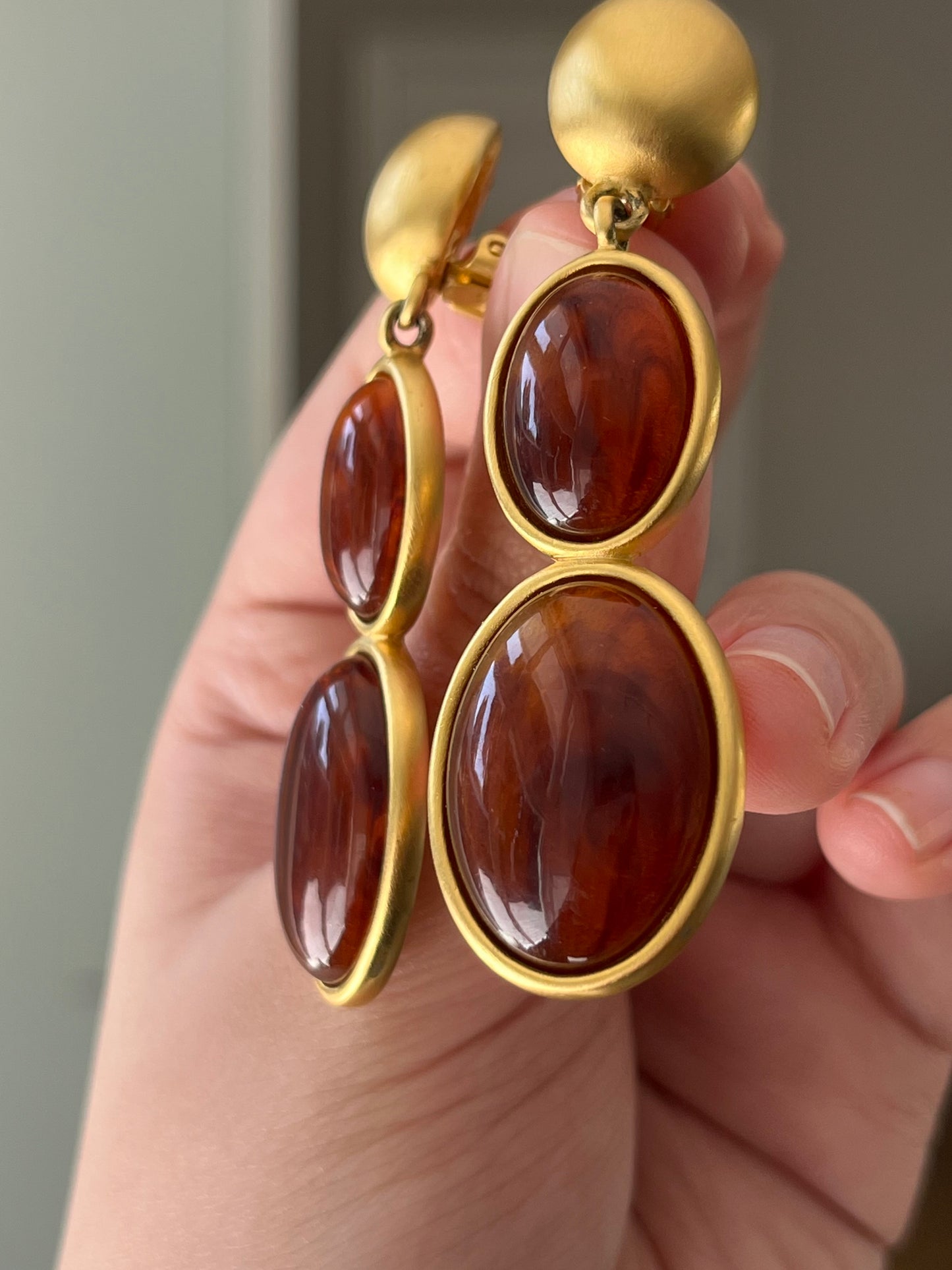 Vintage Givenchy Oval Amber Swirly Resin Cabochon Dangle Drop Long Shoulder Brush Matte Gold-Tone Clip-On Earrings