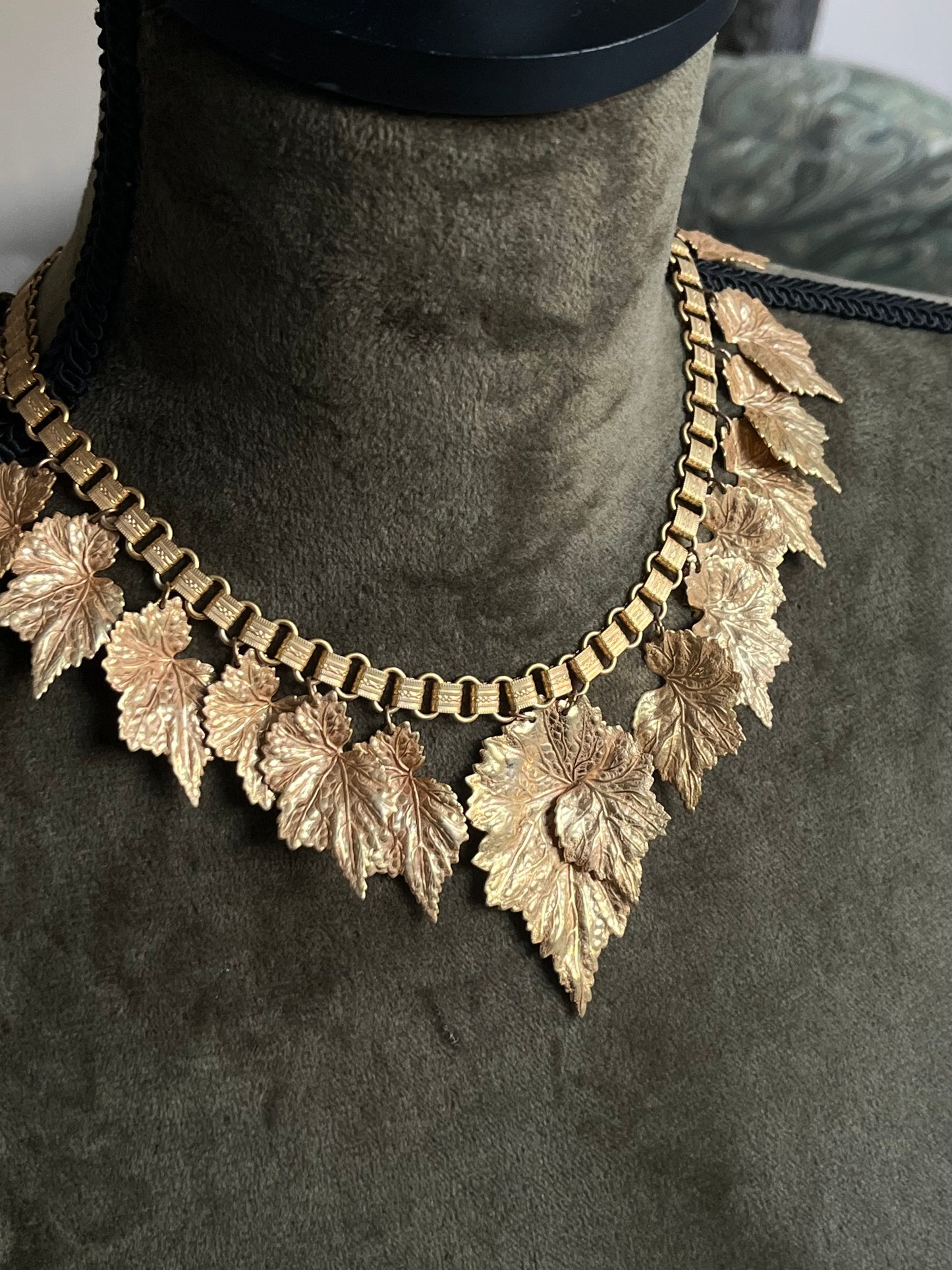 Vintage Miriam Haskell "Vine" Collection Vine Leaf Droplet Bib Collar Bronze Gold-Tone Statement Necklace