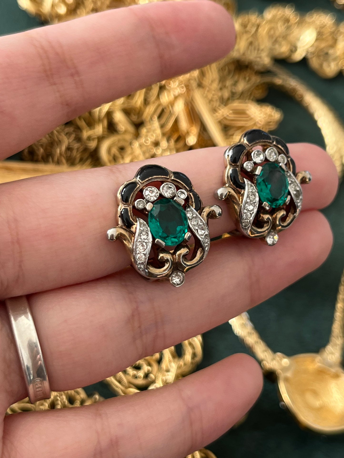 Vintage Trifari “Empress Eugénie” Collection 1940s Oval Topaz Rhinestone Navy Emerald Gold-Tone Clip-On Earrings