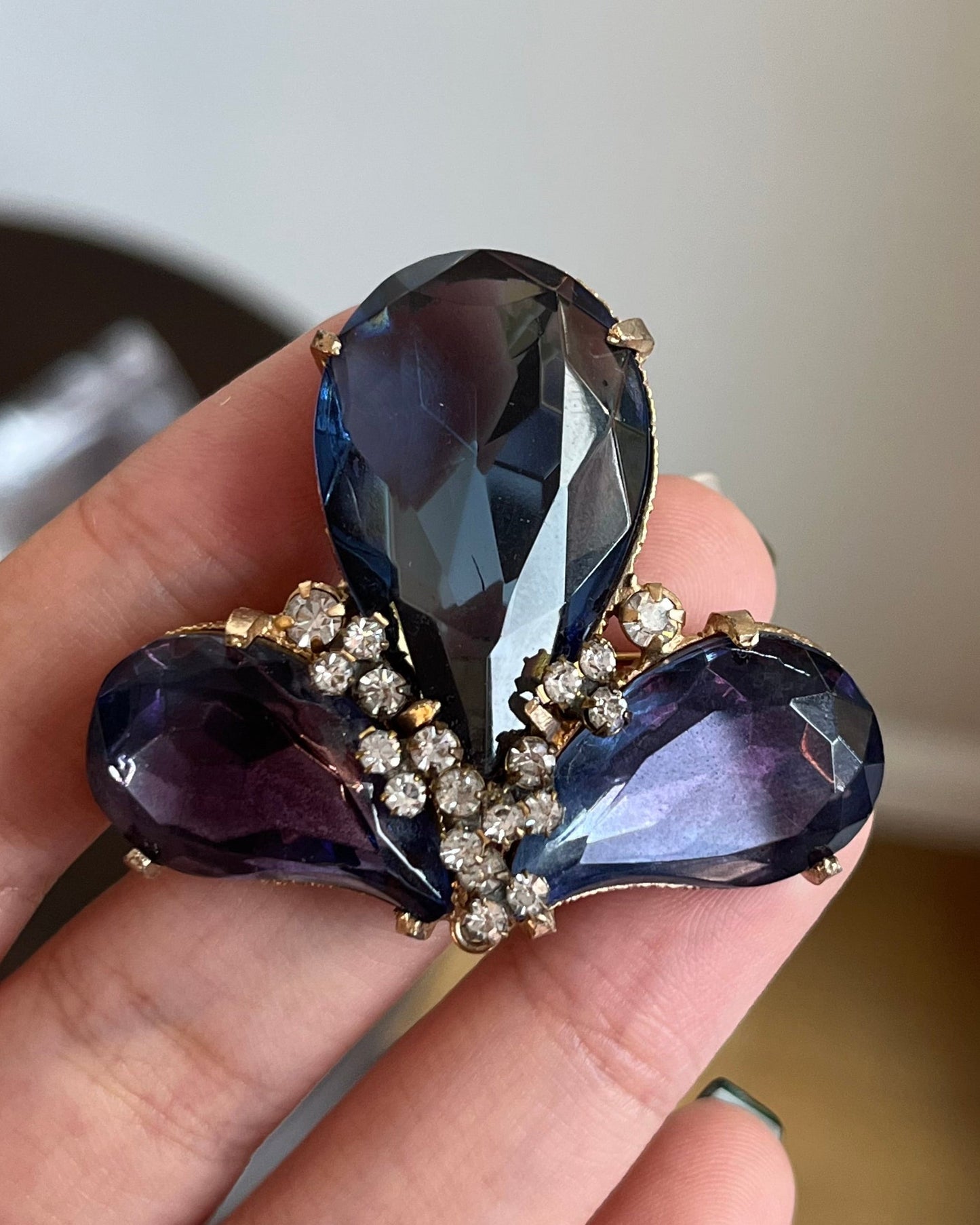 Vintage Hattie Carnegie "Fleur De Lis" Iris Flower Open Back Large Blue Purple Rhinestone Brooch