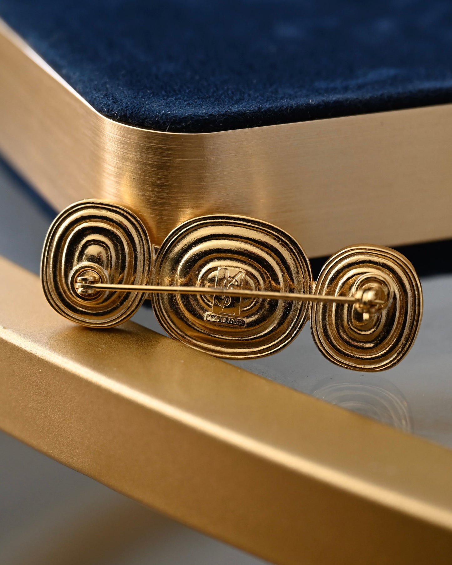 Vintage Yves Saint Laurent YSL Large Oval Yellow Resin Cabochon Gold-Tone Bar Brooch