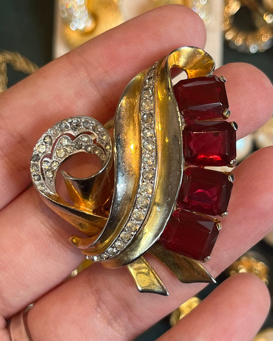 Vintage Mazer/Jomaz 1927-1945 Book Piece Bouquet Open Back Rectangular Red Rhinestone Gold-Plated Fur Clip Brooch