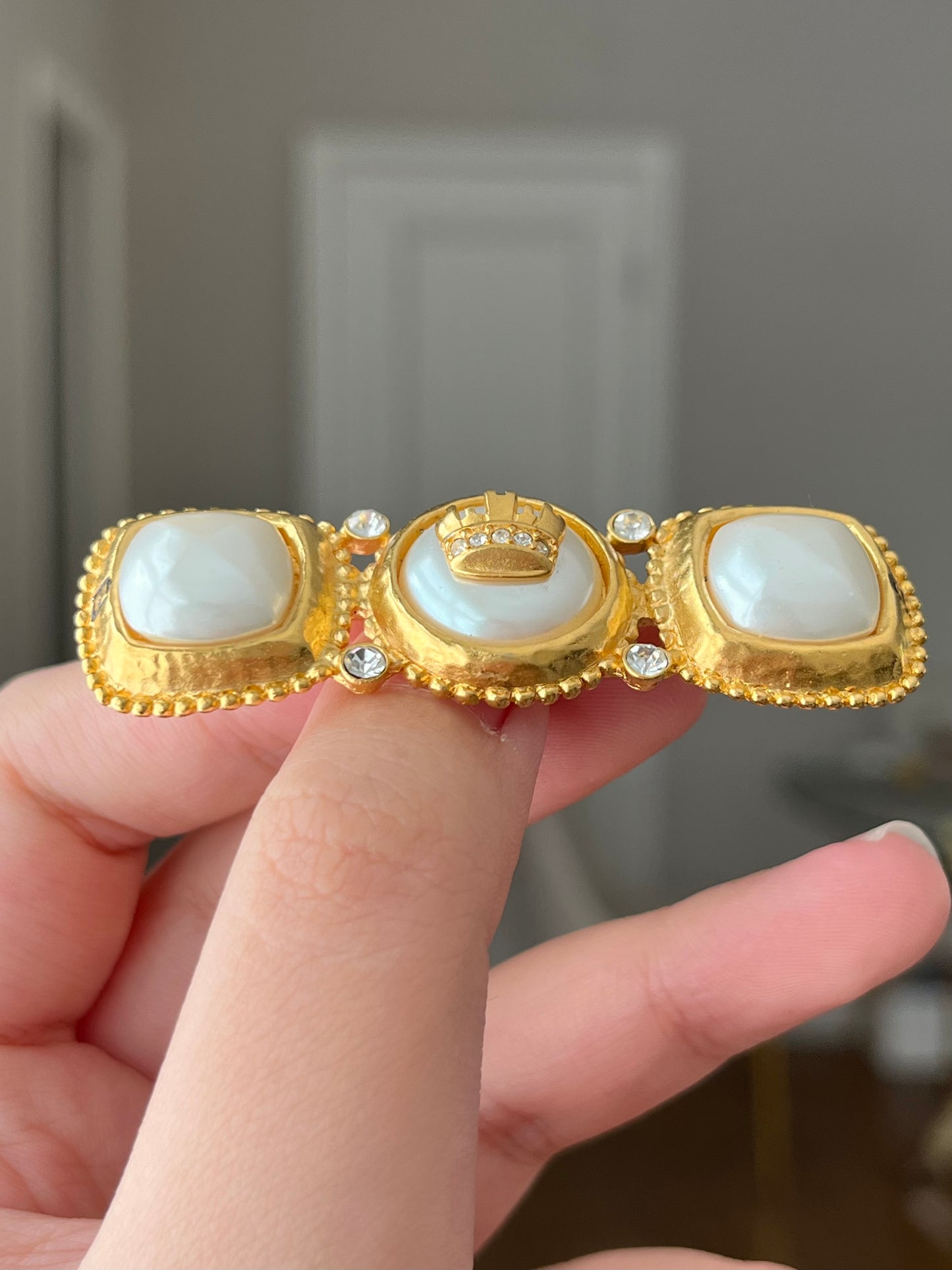 Vintage Fendi Classic Crown Motif Sugarloaf-Cut Pearl Rhinestone Gold-Tone Bar Brooch