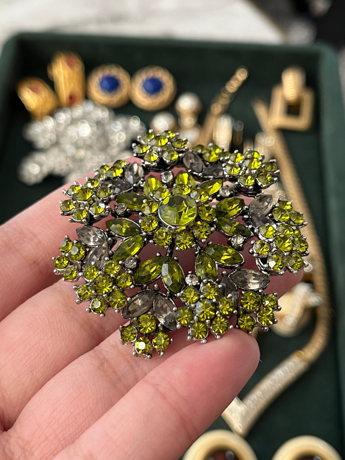 Vintage Crown Trifari 1950s Snowflake Flower Green Gray Rhinestone Prong Multi-Layered Silver-Tone Brooch