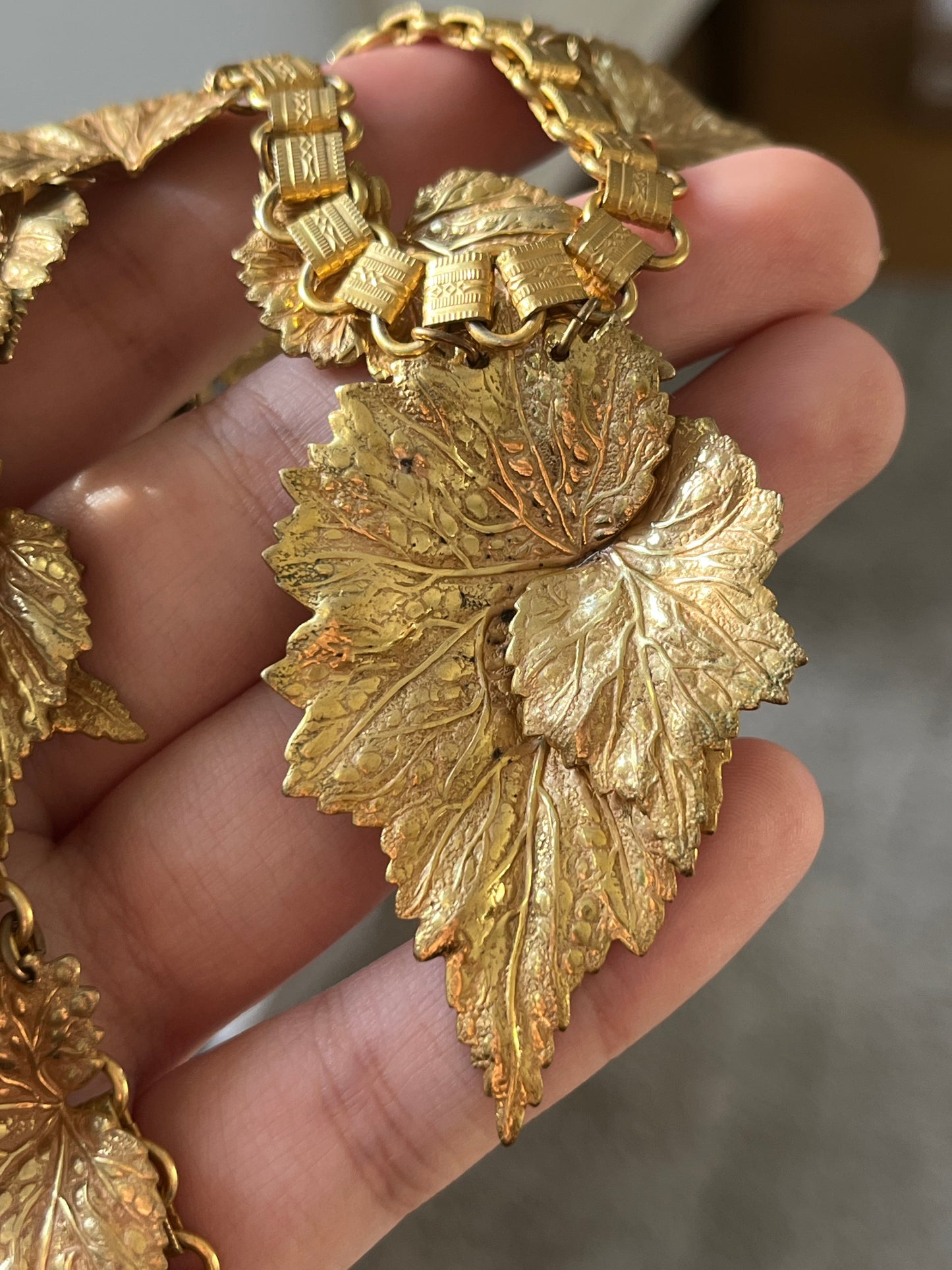 Vintage Miriam Haskell "Vine" Collection Vine Leaf Droplet Bib Collar Bronze Gold-Tone Statement Necklace