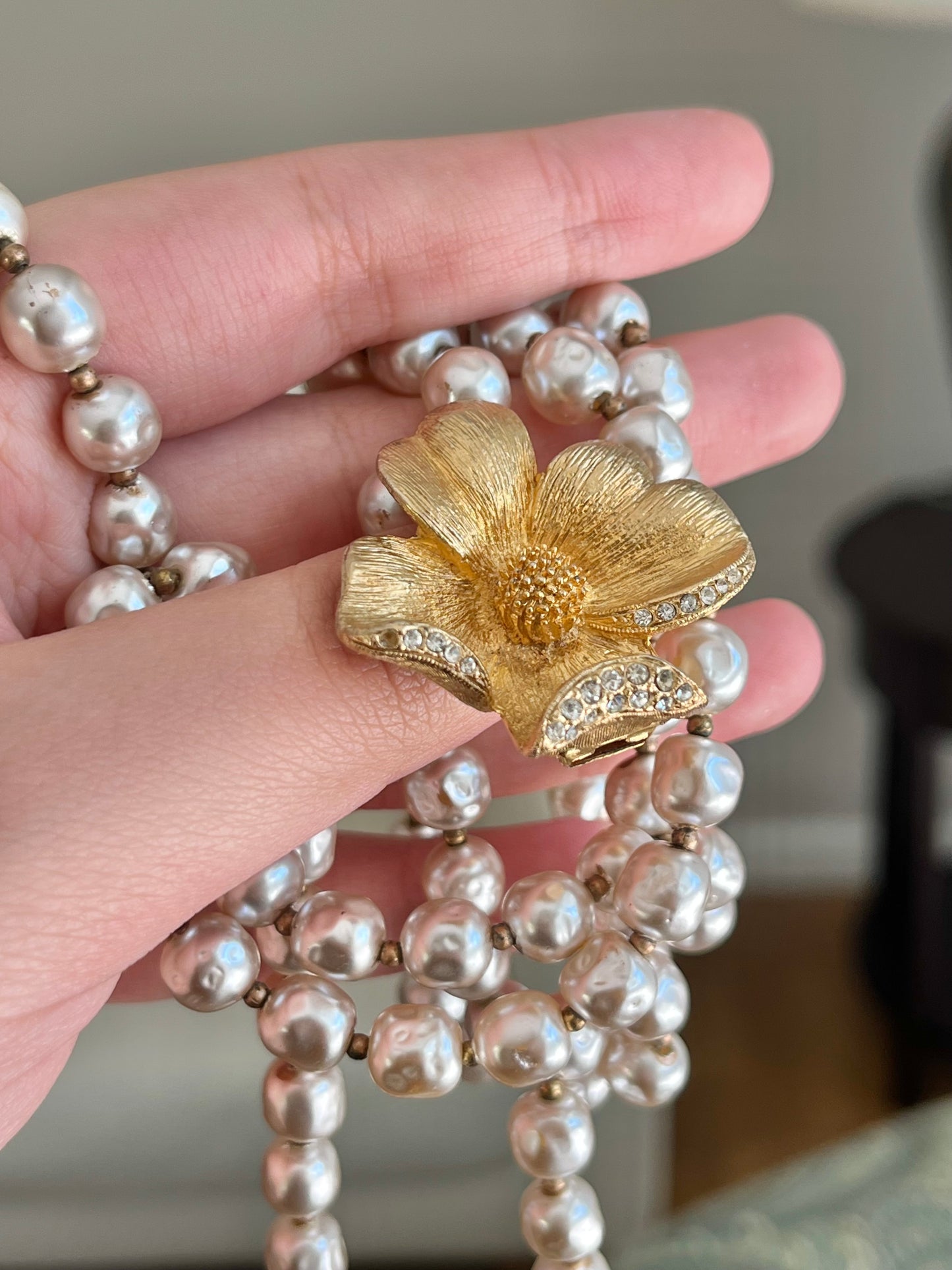 Vintage Unsigned Miriam Haskell Style Baroque Glass Pearl Double-Stranded Layered Rhinestone Brushed Gold-Tone Flower Clasp Necklace