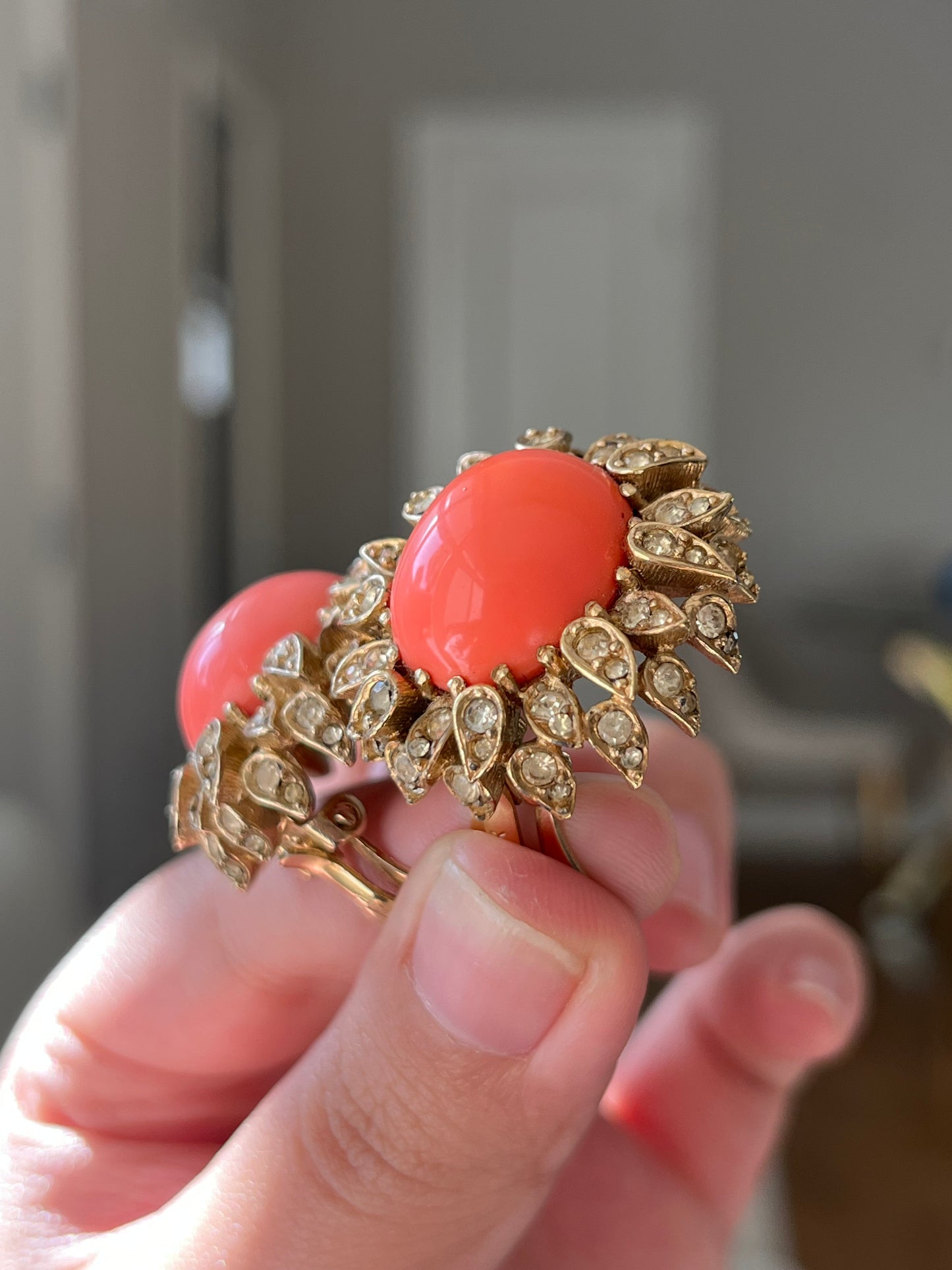 Vintage Ciner Sunflower Oval Coral Pink Poured Glass Cabochon Rhinestone Gold-Tone Clip-On Earrings