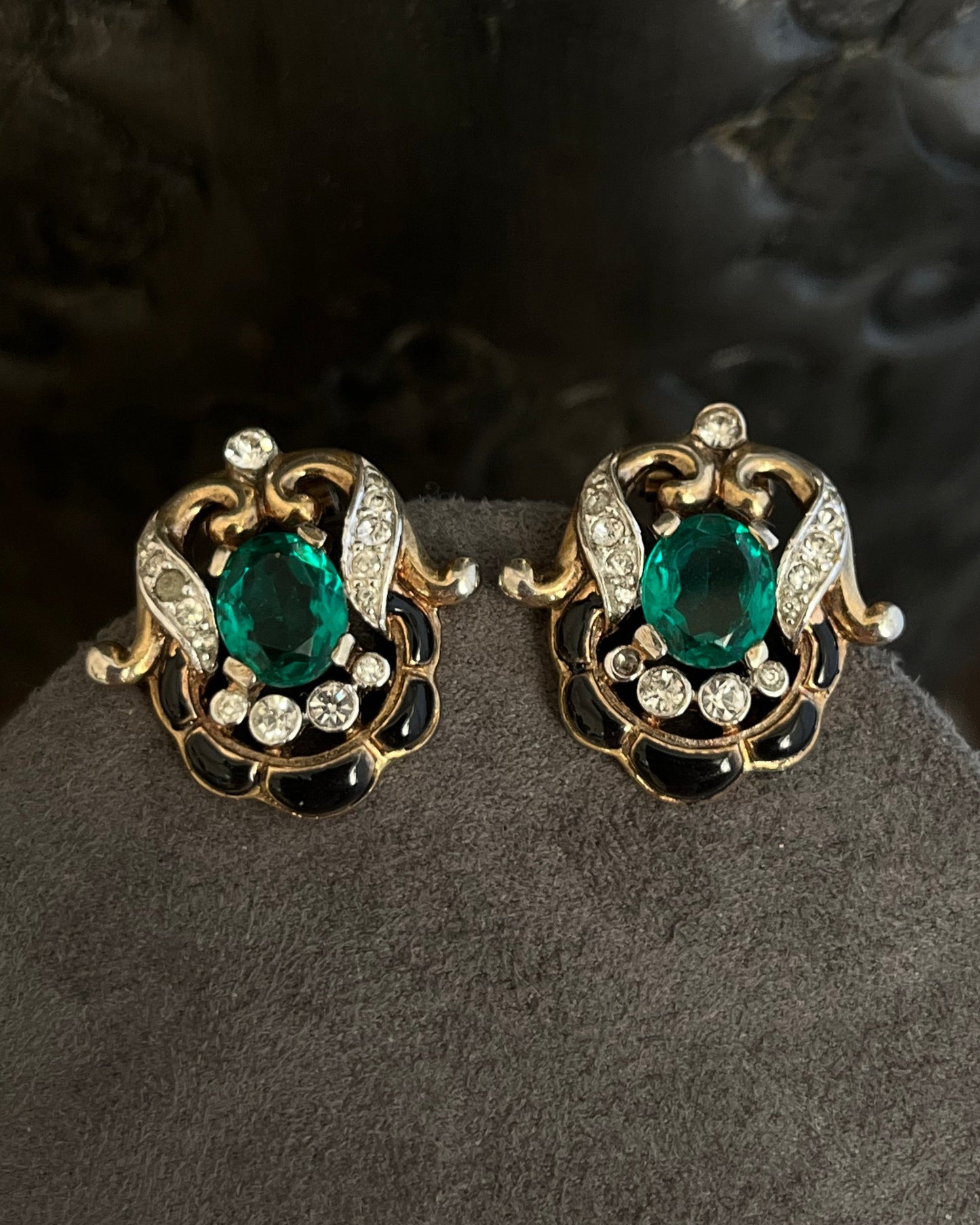 Vintage Trifari “Empress Eugénie” Collection 1940s Oval Topaz Rhinestone Navy Emerald Gold-Tone Clip-On Earrings