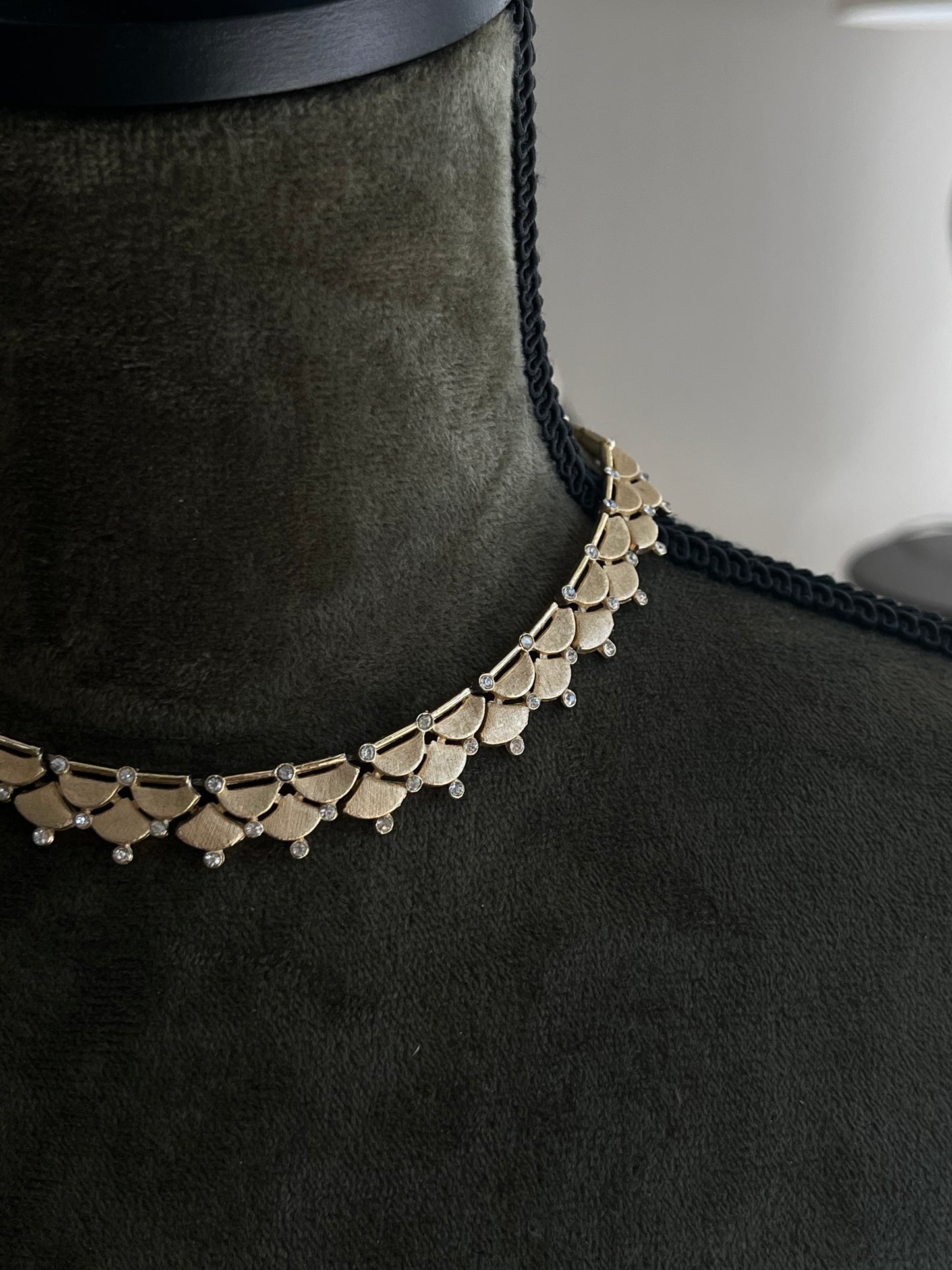 Vintage Crown Trifari "Dagon Scale" Layered Pedal Rhinestone Gold-Tone Choker Necklace